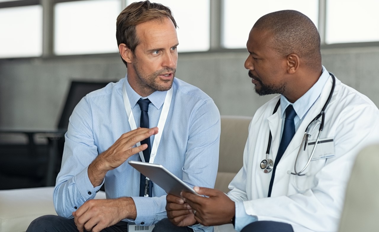 Meeting between a consultant and healthcare professional 