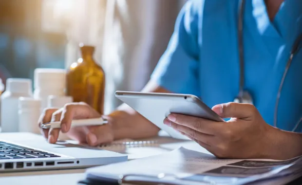Doctors-using tablet